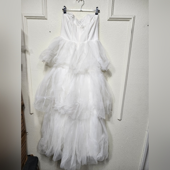 Lulus Exquisite Enchantment White Tulle Tiered Strapless Gown S Wedding Party - Picture 8 of 9